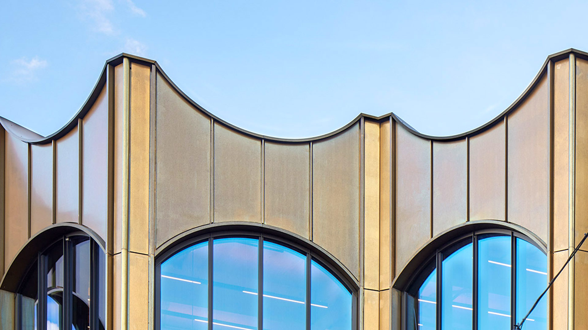 Curved Proteus HR panels